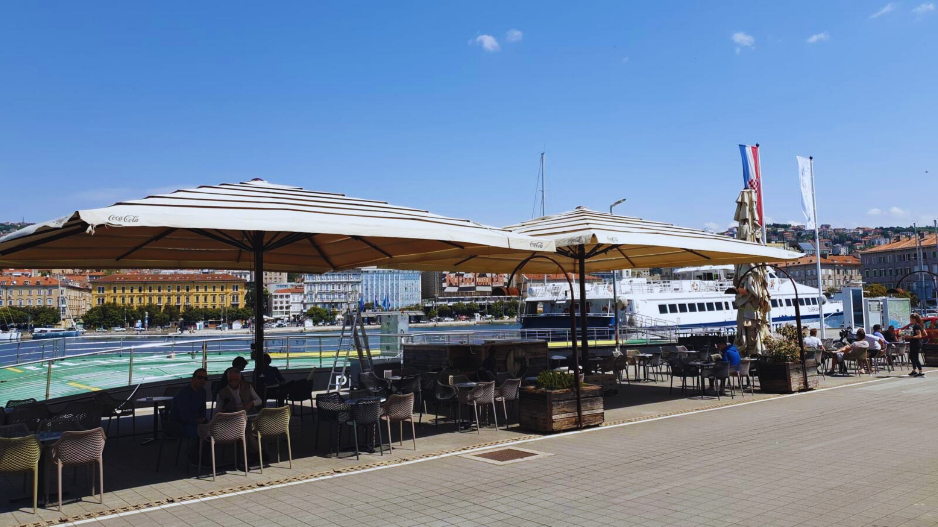 suncobrani za restorane i terase kafića